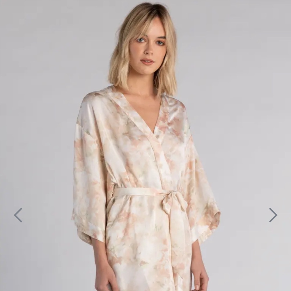 Jenny Yoo Isabella Robe